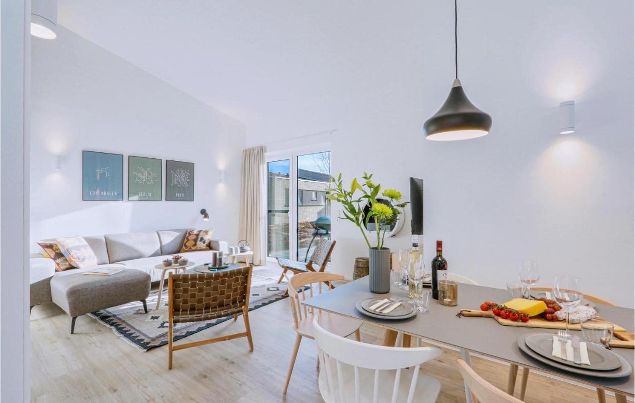 3 Bedroom Awesome Home In Lembruch-Duemmer See Esterno foto